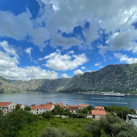 Apartments Krivokapic Prcanj With Bay View Kotor Eksteriør billede