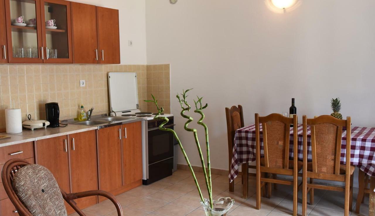 Apartments Krivokapic Prcanj With Bay View Kotor Eksteriør billede